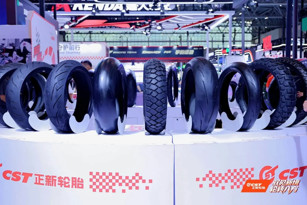 ยางรถจักรยานยนต์ CST Tyres รุ่นใหม่ Maxxventure & Sport Radial